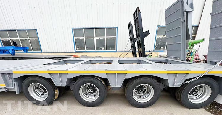 150 Ton Heavy Duty Low Bed Trailer for Sale in Tanzania